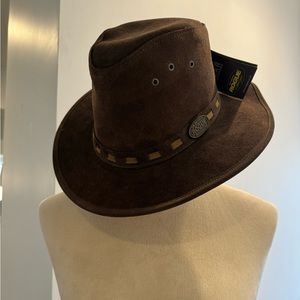 NWT Rogue Brown Leather Hat